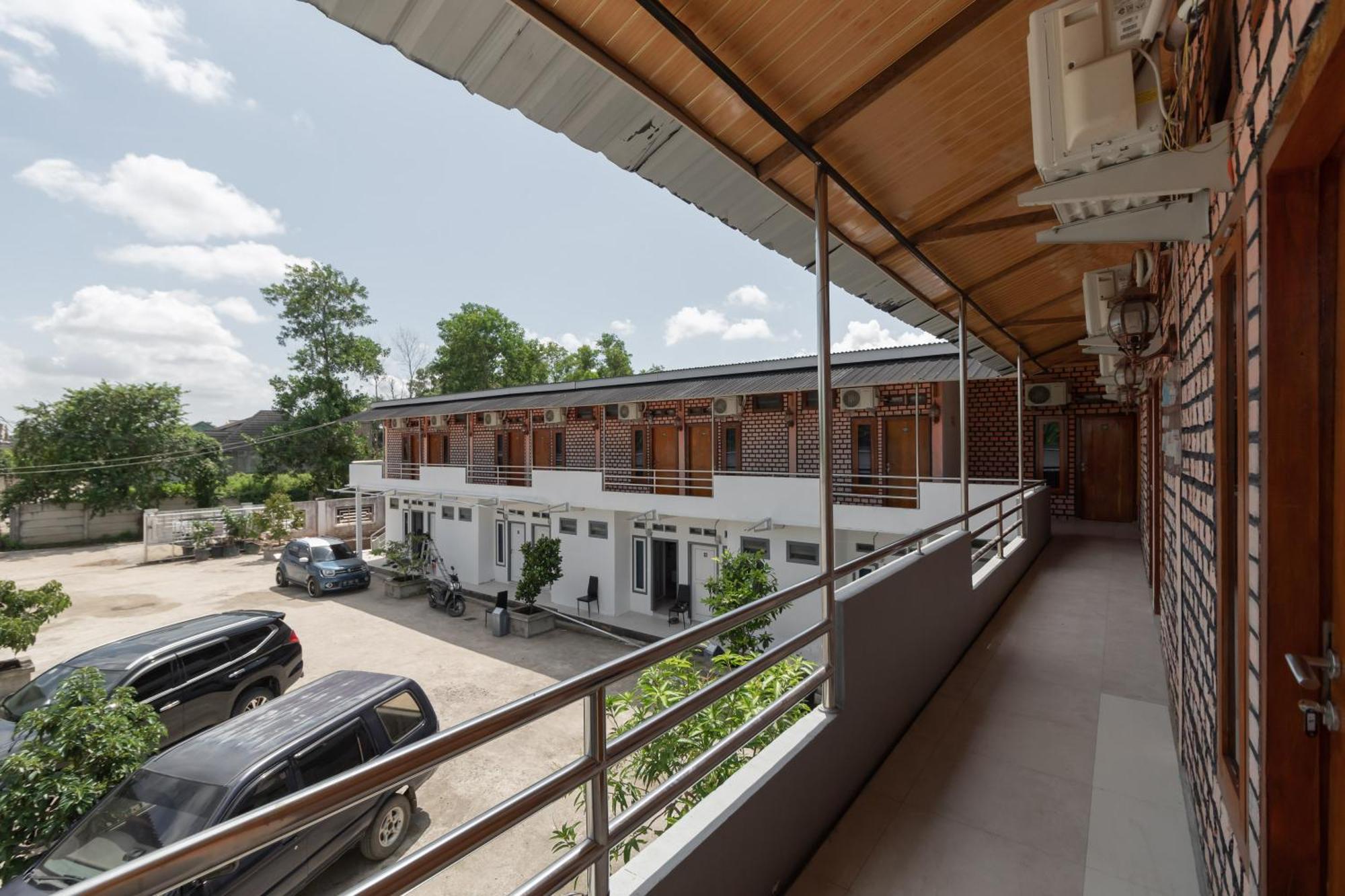 Reddoorz Syariah Near Jakabaring Sport City Palembang Dış mekan fotoğraf