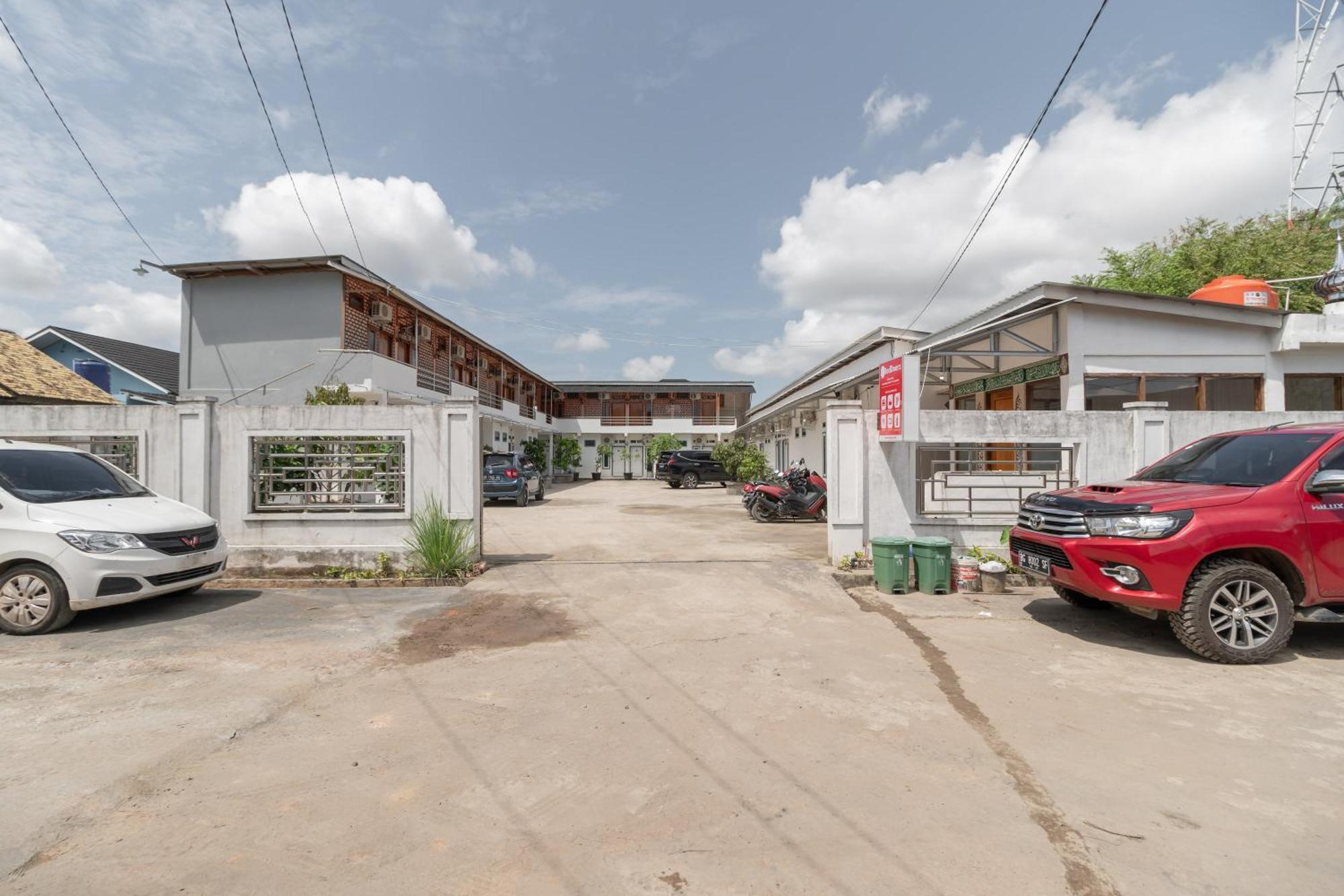 Reddoorz Syariah Near Jakabaring Sport City Palembang Dış mekan fotoğraf