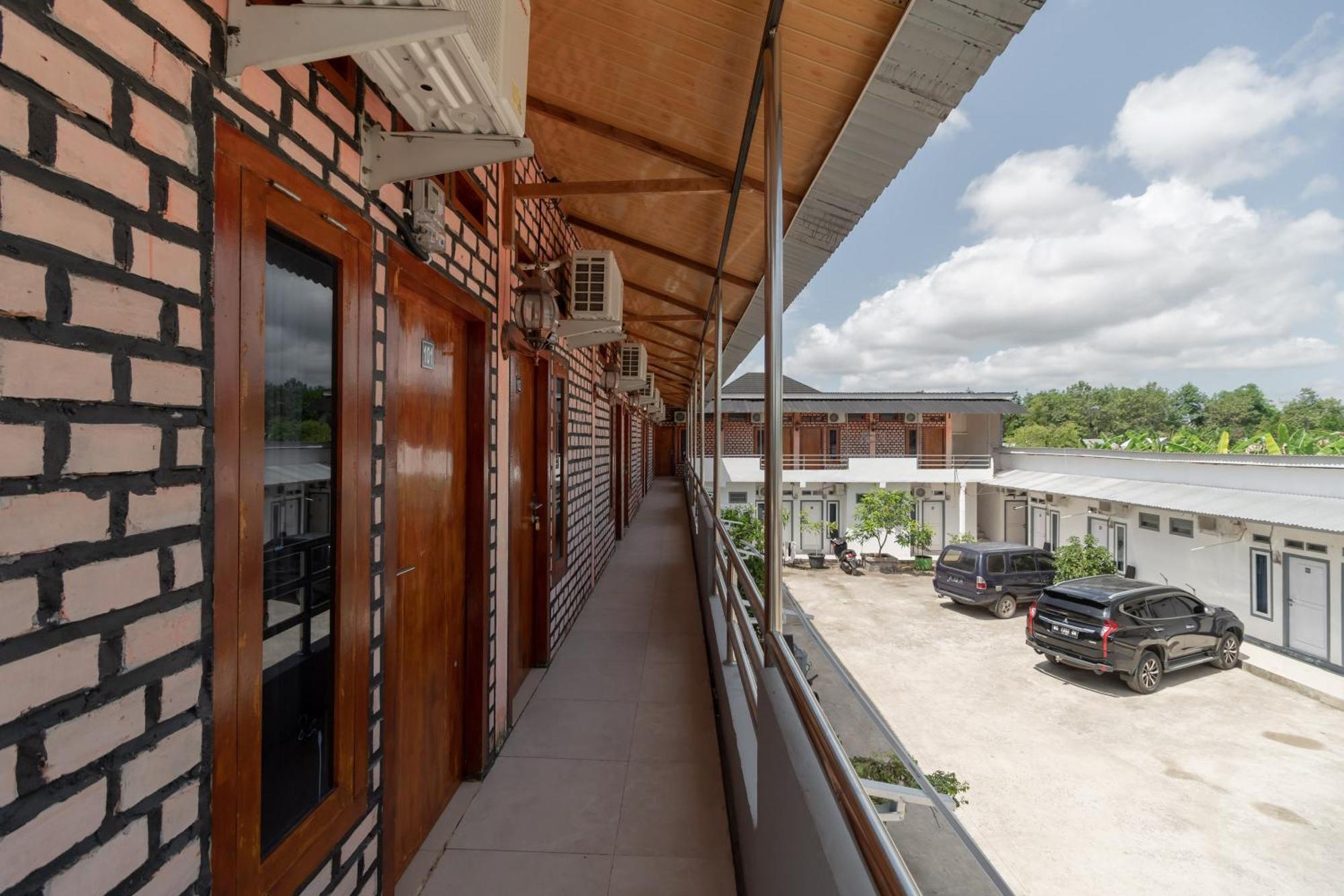Reddoorz Syariah Near Jakabaring Sport City Palembang Dış mekan fotoğraf