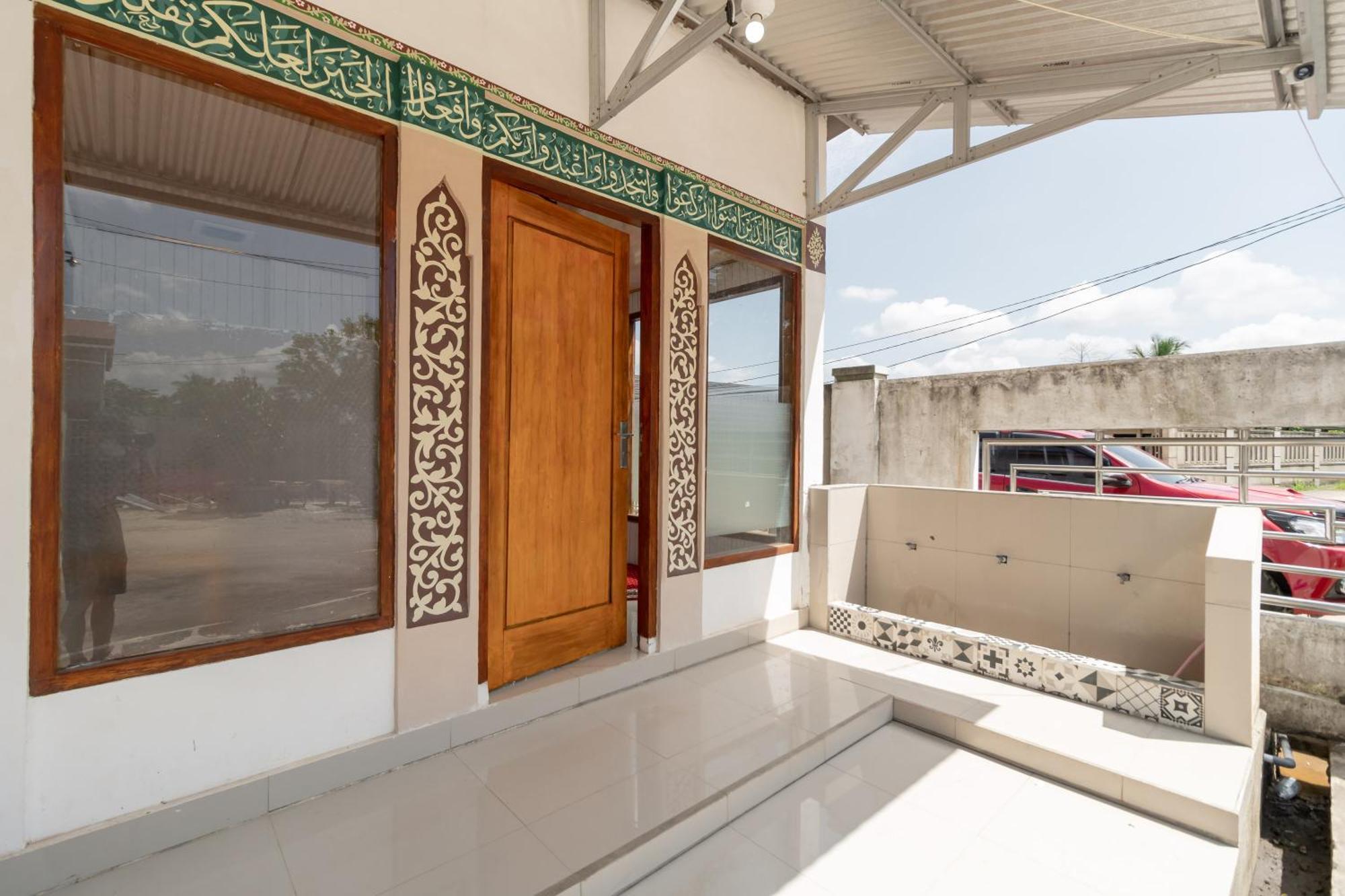 Reddoorz Syariah Near Jakabaring Sport City Palembang Dış mekan fotoğraf