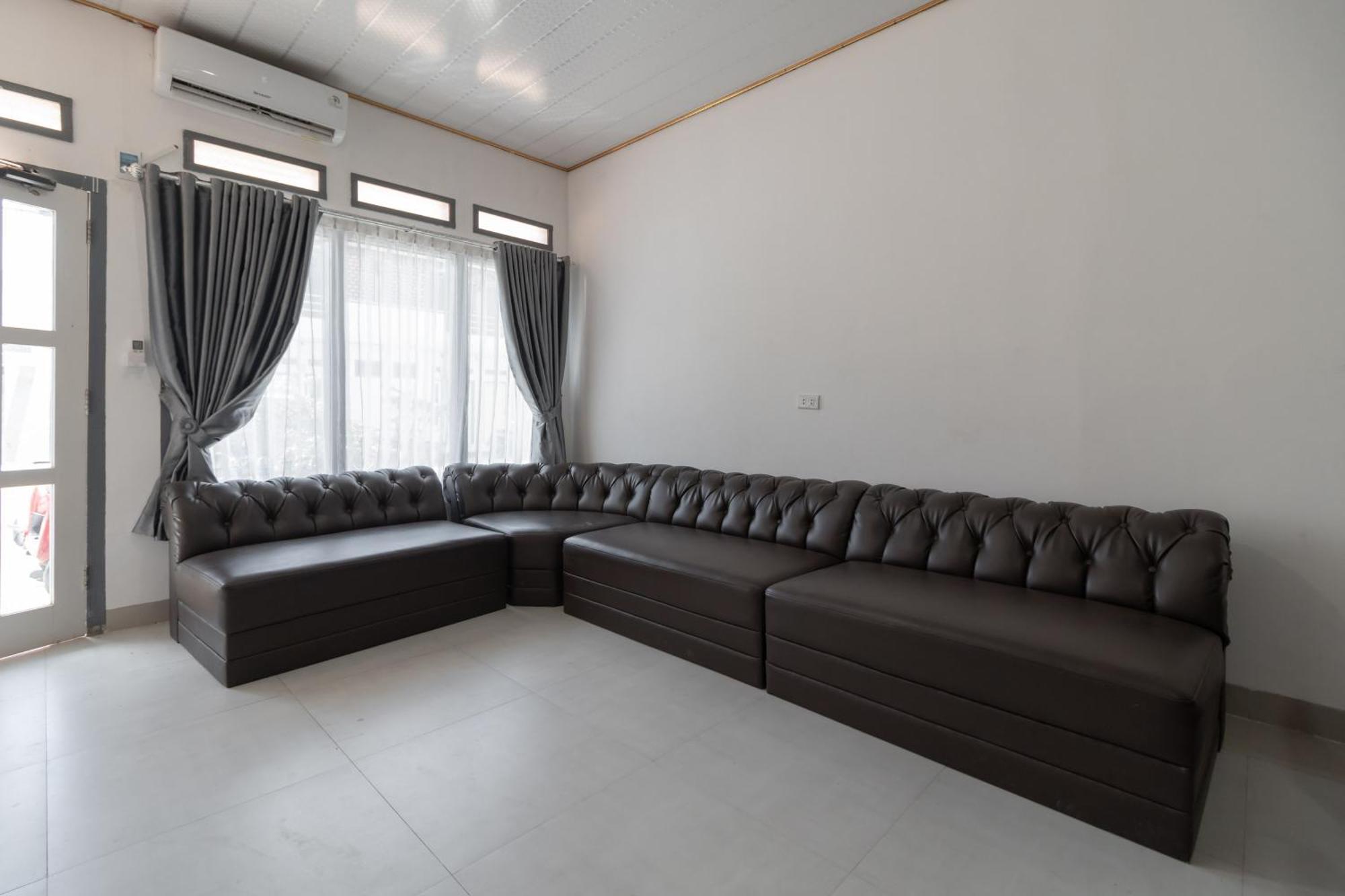 Reddoorz Syariah Near Jakabaring Sport City Palembang Dış mekan fotoğraf
