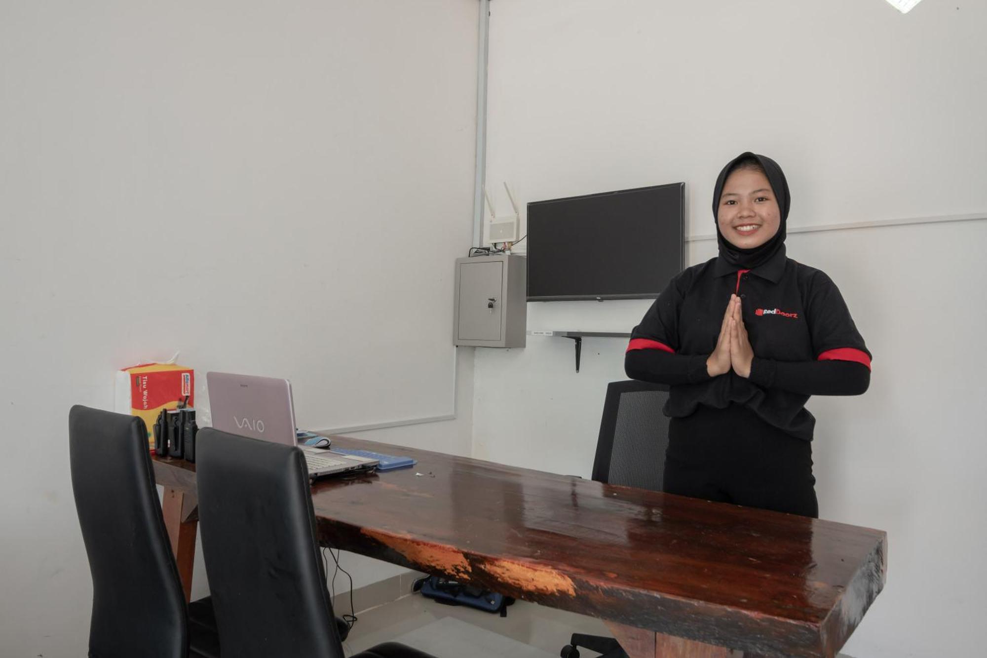 Reddoorz Syariah Near Jakabaring Sport City Palembang Dış mekan fotoğraf